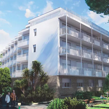 Tirrenia House - Sea Front With Private Lägenhet Sanremo