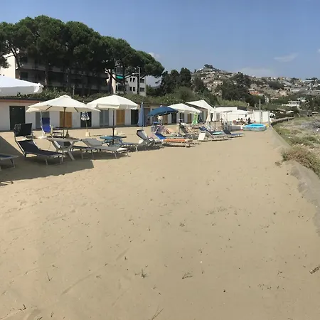 Tirrenia House - Sea Front With Private Sanremo