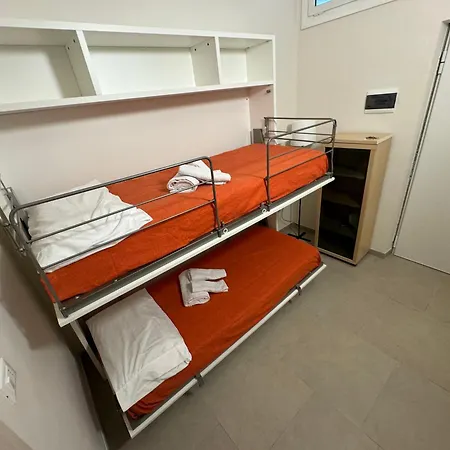 Tirrenia House - Sea Front With Private *