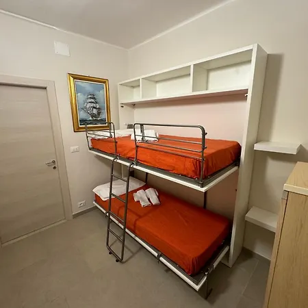 Apartament Tirrenia House - Sea Front With Private